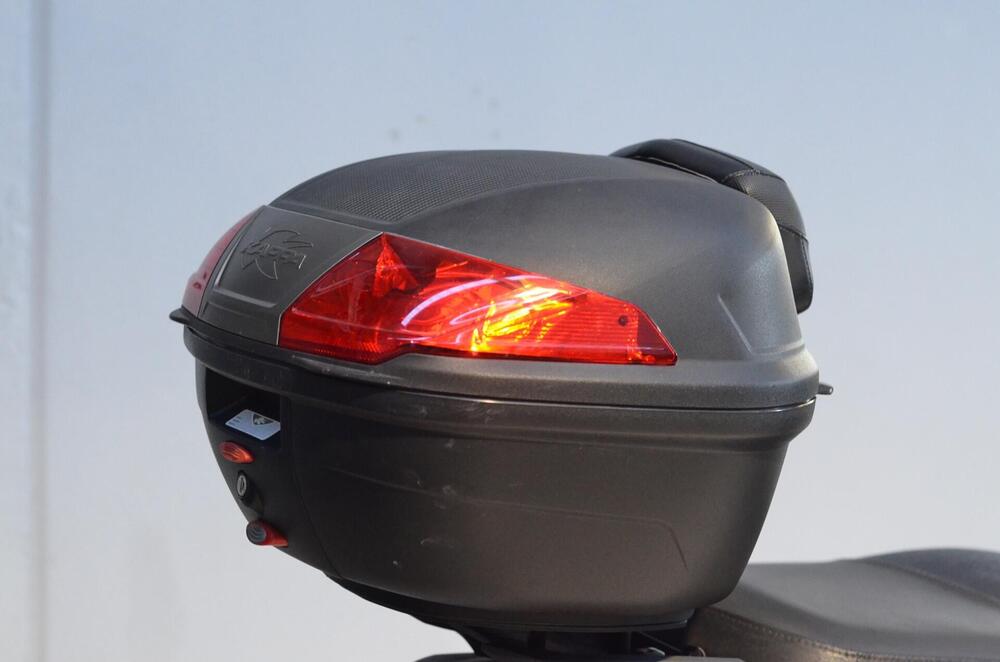 Kymco X-Town 300i ABS (2016 - 20) (9)