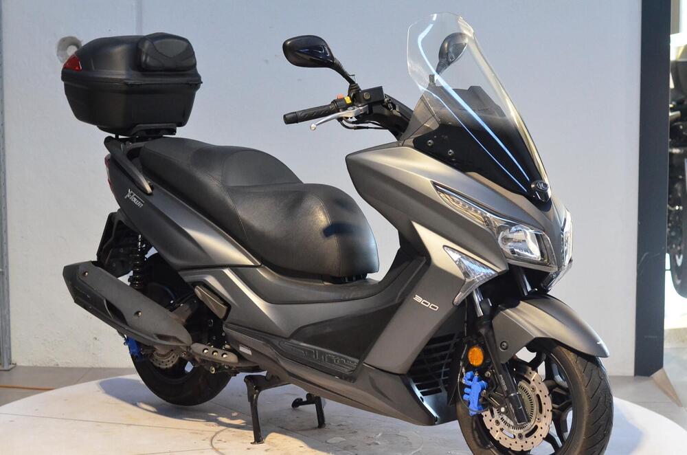 Kymco X-Town 300i ABS (2016 - 20) (16)