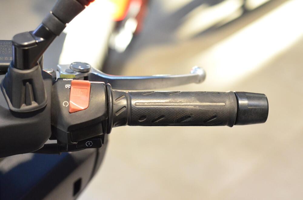 Kymco X-Town 300i ABS (2016 - 20) (14)