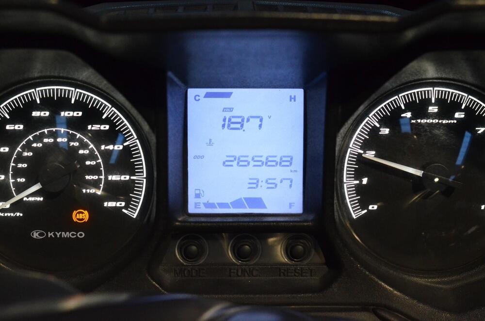 Kymco X-Town 300i ABS (2016 - 20) (13)