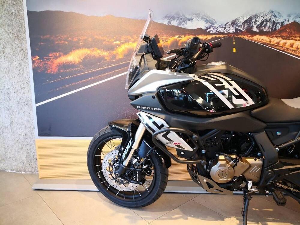 QJ Motor SRT 600 SX (2024 - 25) (10)