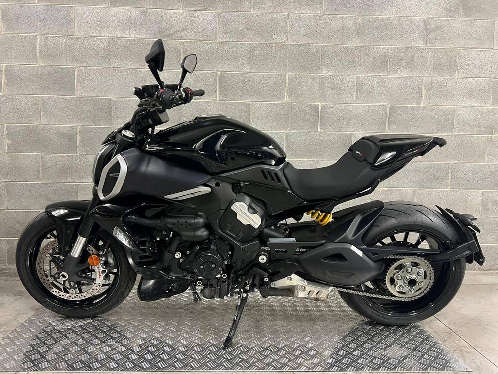 Ducati Diavel V4 (2023 - 25) (4)