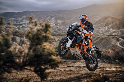 NUOVA KTM 1390 SUPER ADVENTURE R 2025