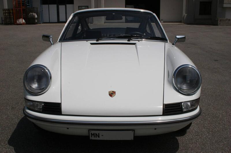 Porsche 911 T 2.4 d'epoca a Mantova (3)