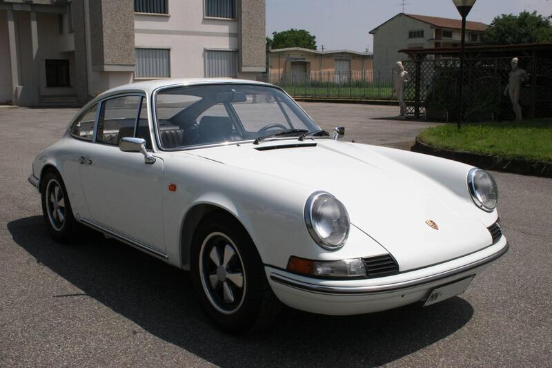 Porsche 911 T 2.4 d'epoca a Mantova (4)