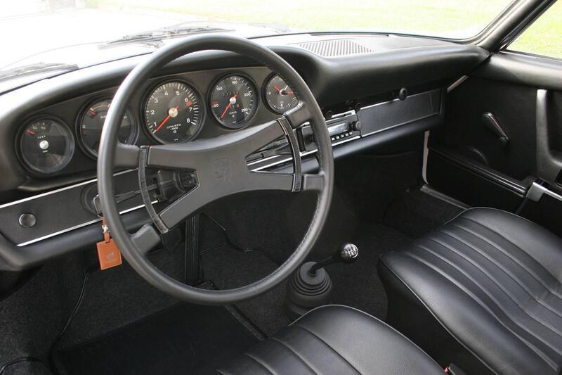 Porsche 911 T 2.4 d'epoca a Mantova (13)