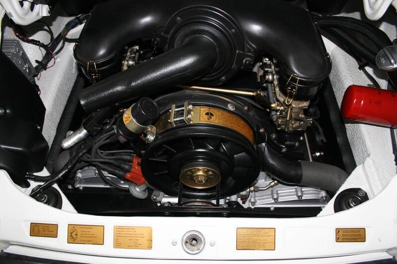 Porsche 911 T 2.4 d'epoca a Mantova (17)