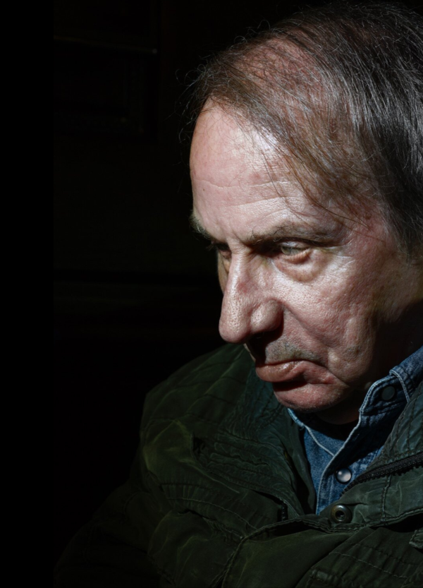 Michel Houellebecq aveva ragione su tutto, ma lo abbiamo mai ascoltato? Torna in libreria &ldquo;Sottomissione&rdquo;, il libro profezia sull&rsquo;Europa: islamizzazione, omologazione, dittatura del politicamente corretto e&hellip; leggetelo! 