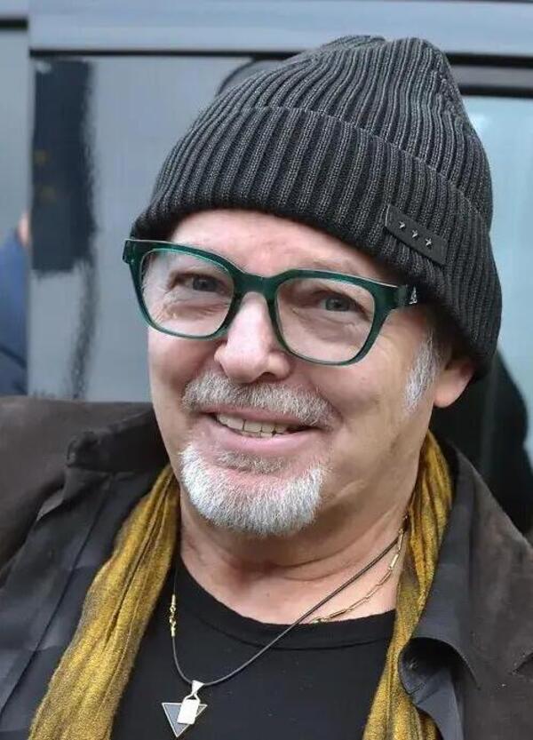 Anche Vasco Rossi contro il Nuovo Codice della strada sulla cannabis terapeutica: ecco perch&eacute; ha condiviso MOW, la denuncia di Naike Rivelli e attacca Salvini...