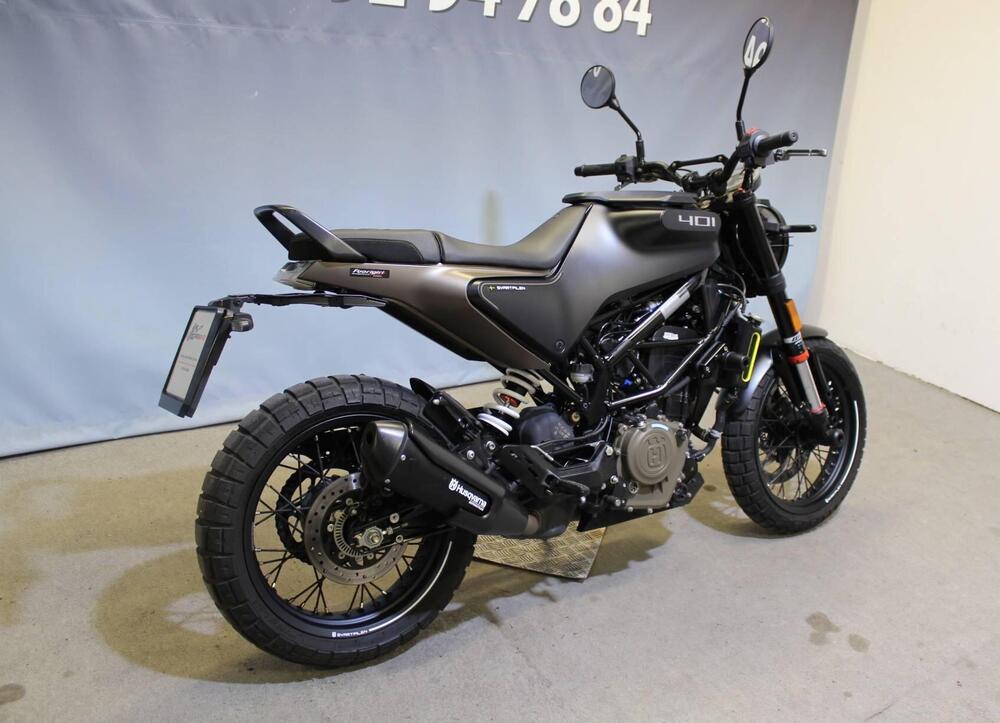 Husqvarna Svartpilen 401 (2021 - 23) (4)