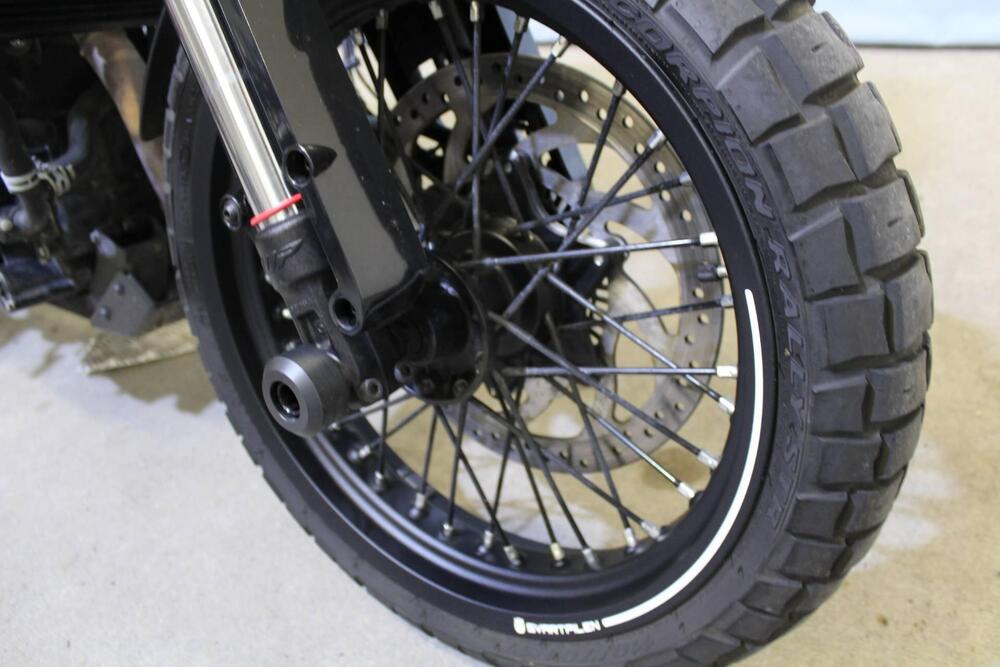 Husqvarna Svartpilen 401 (2021 - 23) (7)