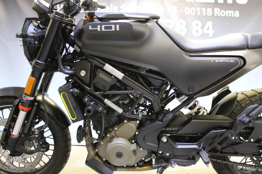 Husqvarna Svartpilen 401 (2021 - 23) (16)