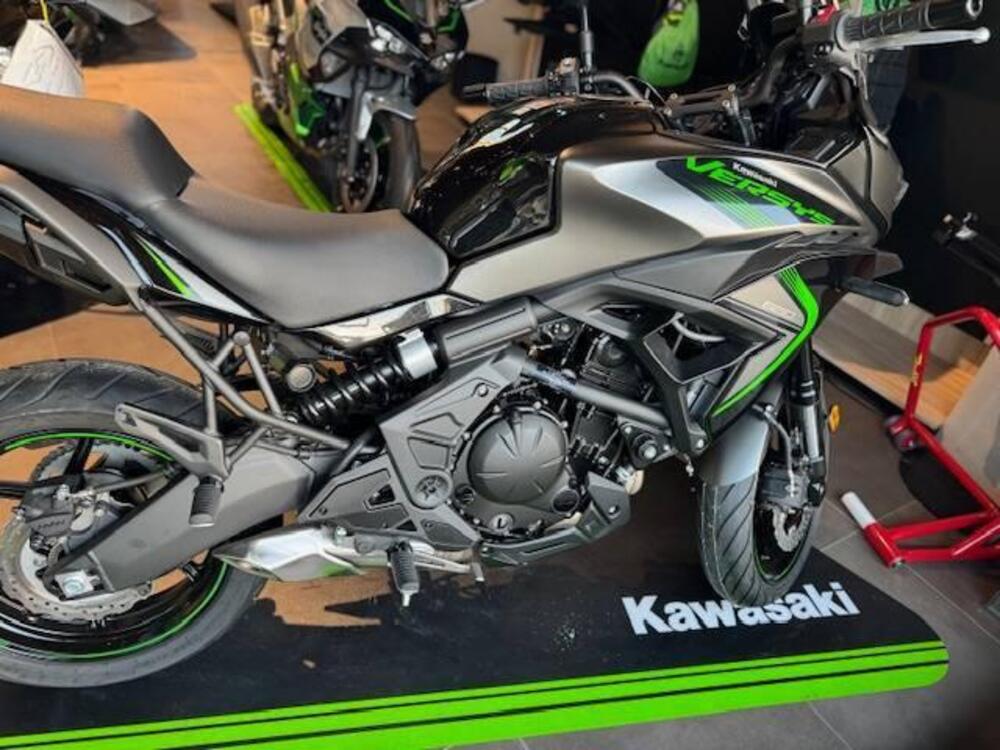 Kawasaki Versys 650 (2025 - 26) (3)