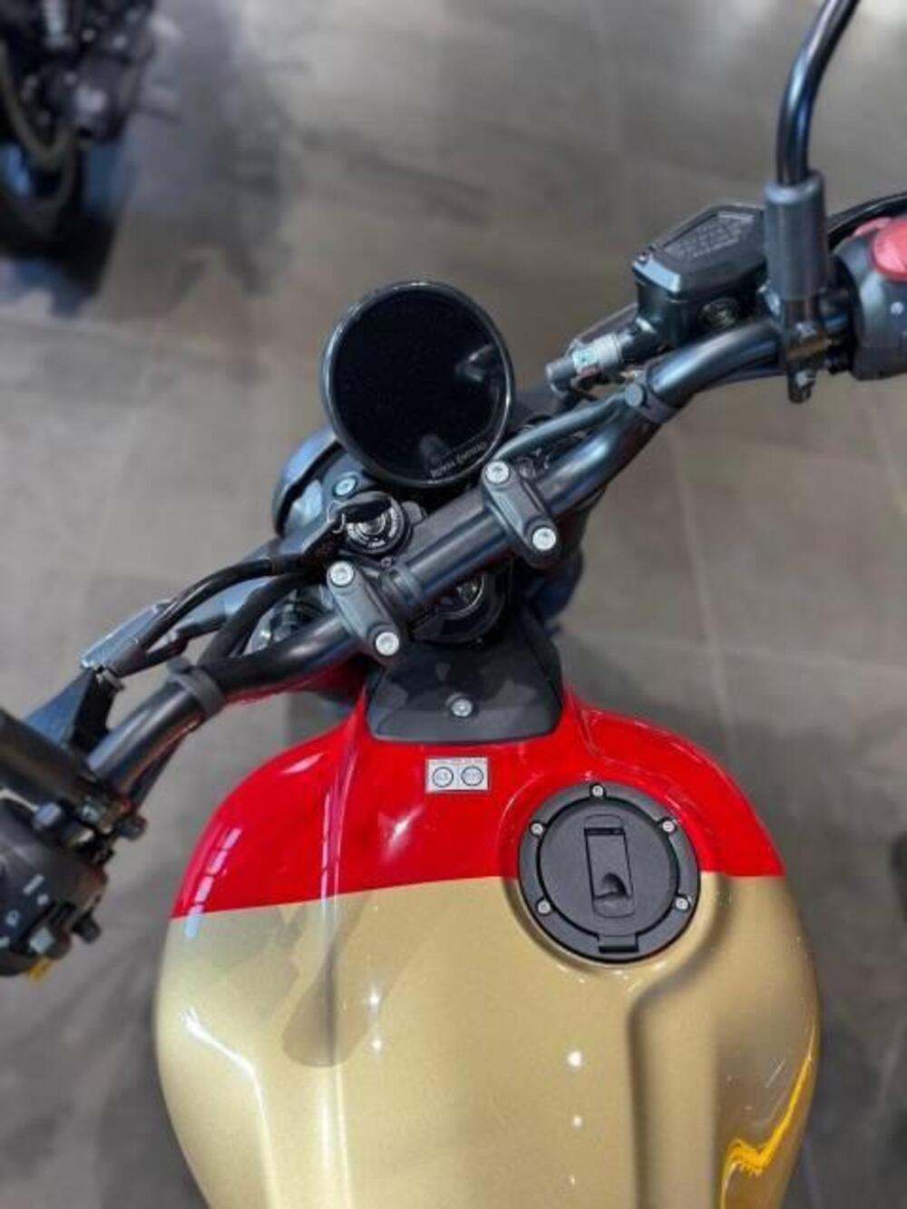 Royal Enfield Guerrilla 450 (2024 - 25) (3)