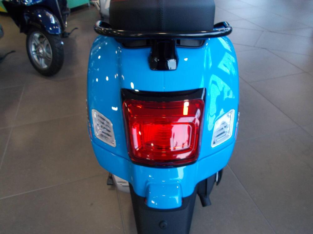 Vespa GTS 310 Supersport (2025) (9)