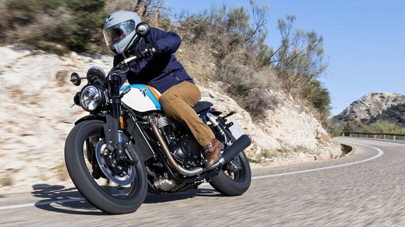 Finalmente Speed! Il nostro TEST della nuova Triumph Speed Twin 900 [VIDEO]