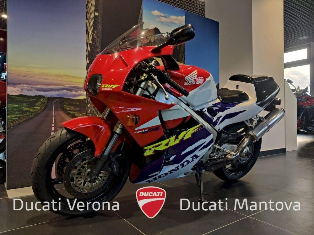 Honda VFR 400 - NC 30 (10)