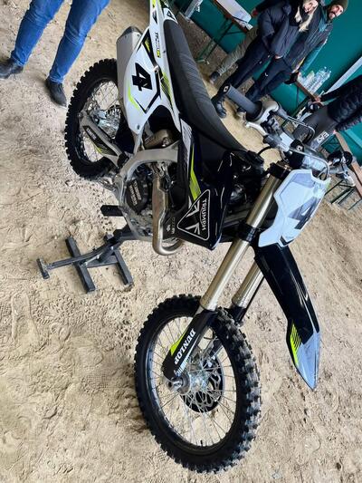 Triumph TF 450-RC Edition (2025) nuova