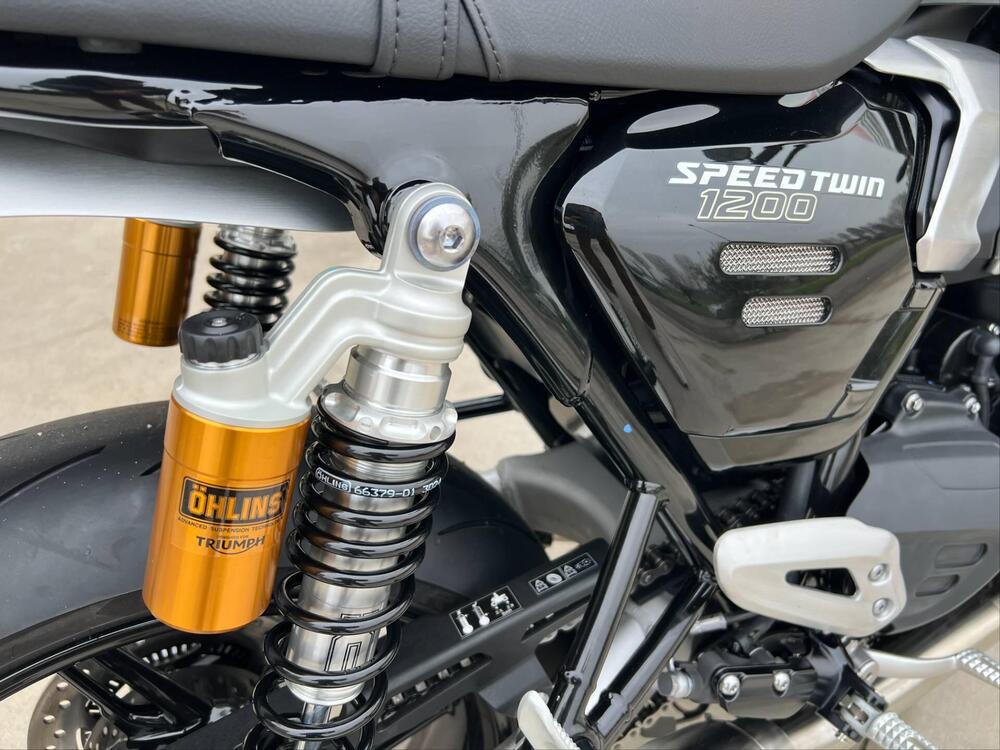 Triumph Speed Twin 1200 RS (2025 - 26) (4)