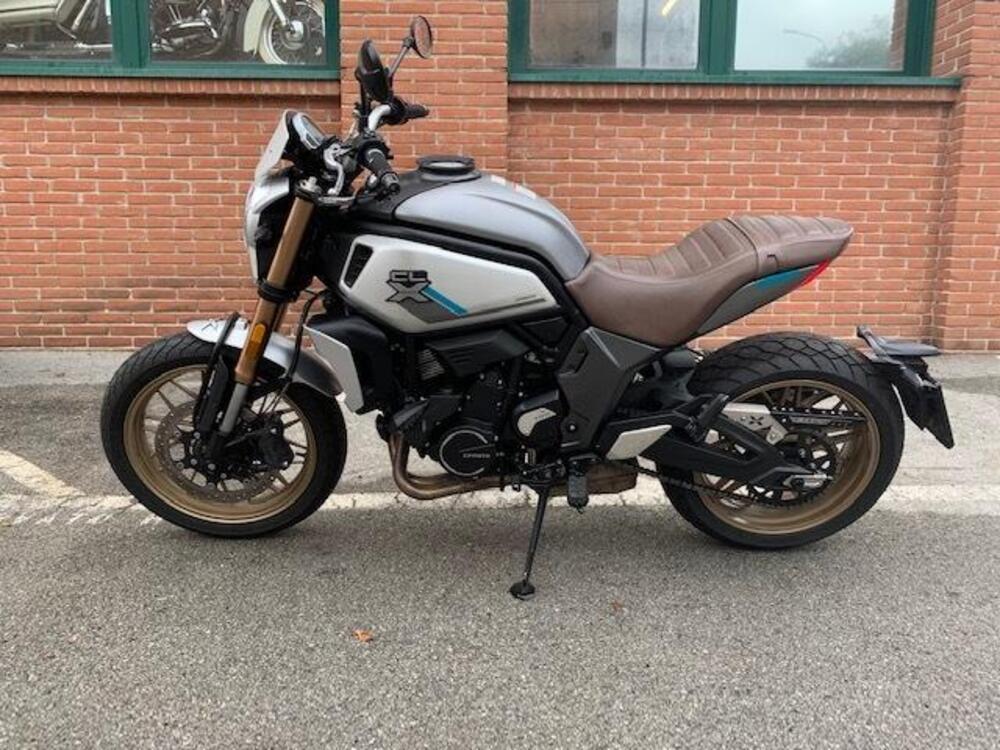 CFMOTO 700CL-X Sport (2022 - 25)