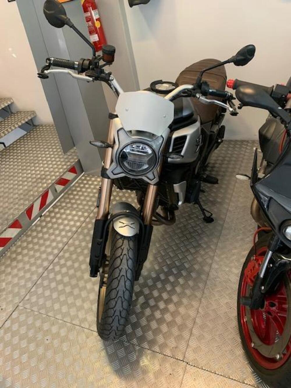 CFMOTO 700CL-X Sport (2022 - 25) (3)