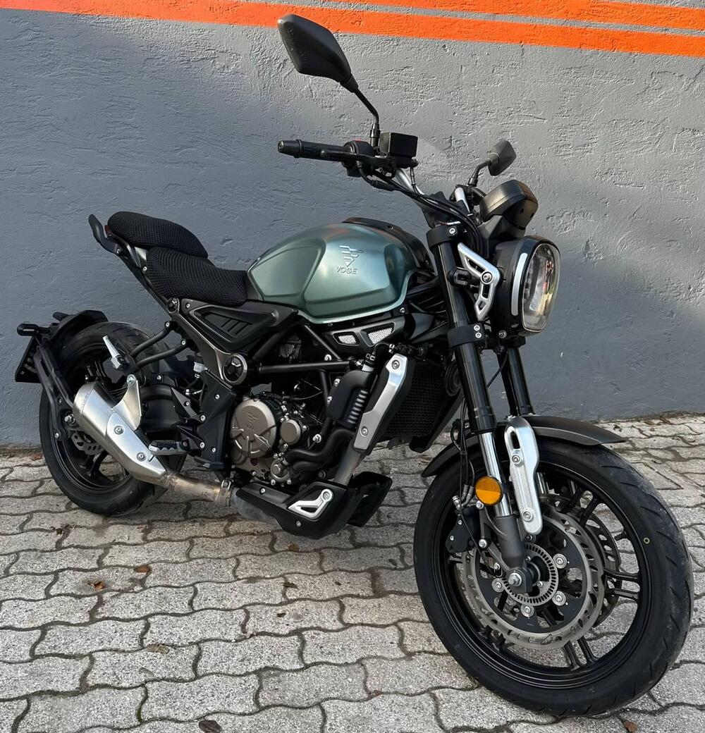 Voge Trofeo 300AC (2021 - 25) (3)