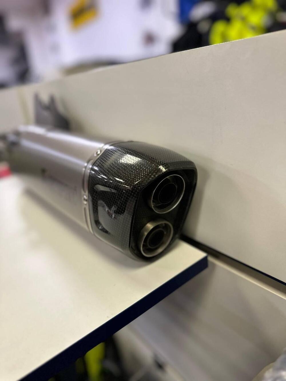 SCARICO AKRAPOVIC 701 MOTARD/ENDURO (2)