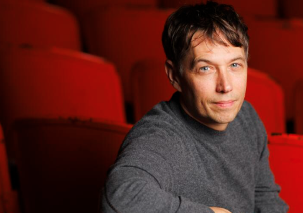 Intervista esclusiva a Sean Baker: &ldquo;Hollywood? Staccata dalla realt&agrave;&rdquo;. Meloni? &ldquo;Attrice comica e drammatica&rdquo;. E sugli italiani Rohrwacher, Garrone e Favino&hellip;