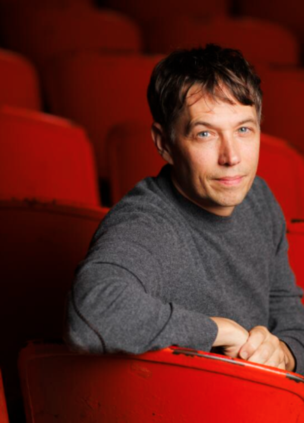 Intervista esclusiva a Sean Baker: &ldquo;Hollywood? Staccata dalla realt&agrave;&rdquo;. Meloni? &ldquo;Attrice comica e drammatica&rdquo;. E sugli italiani Rohrwacher, Garrone e Favino&hellip;