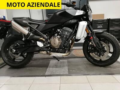 Husqvarna Svartpilen 801 (2024 - 25) usata