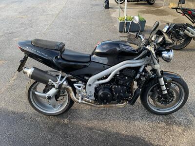 Triumph Speed Triple 955 (2002 - 04) usata