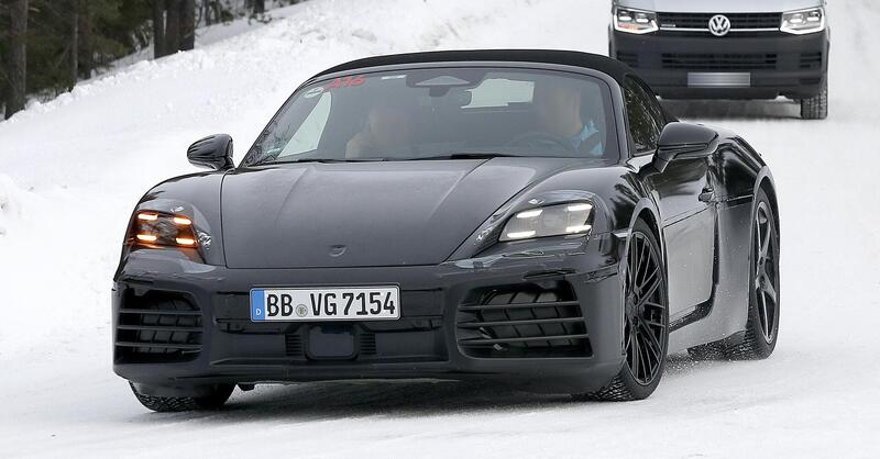 Porsche Boxster e Cayman elettriche nei guai per le batterie