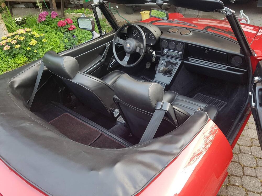 Alfa Romeo Spider 1600  d'epoca a Roma (7)