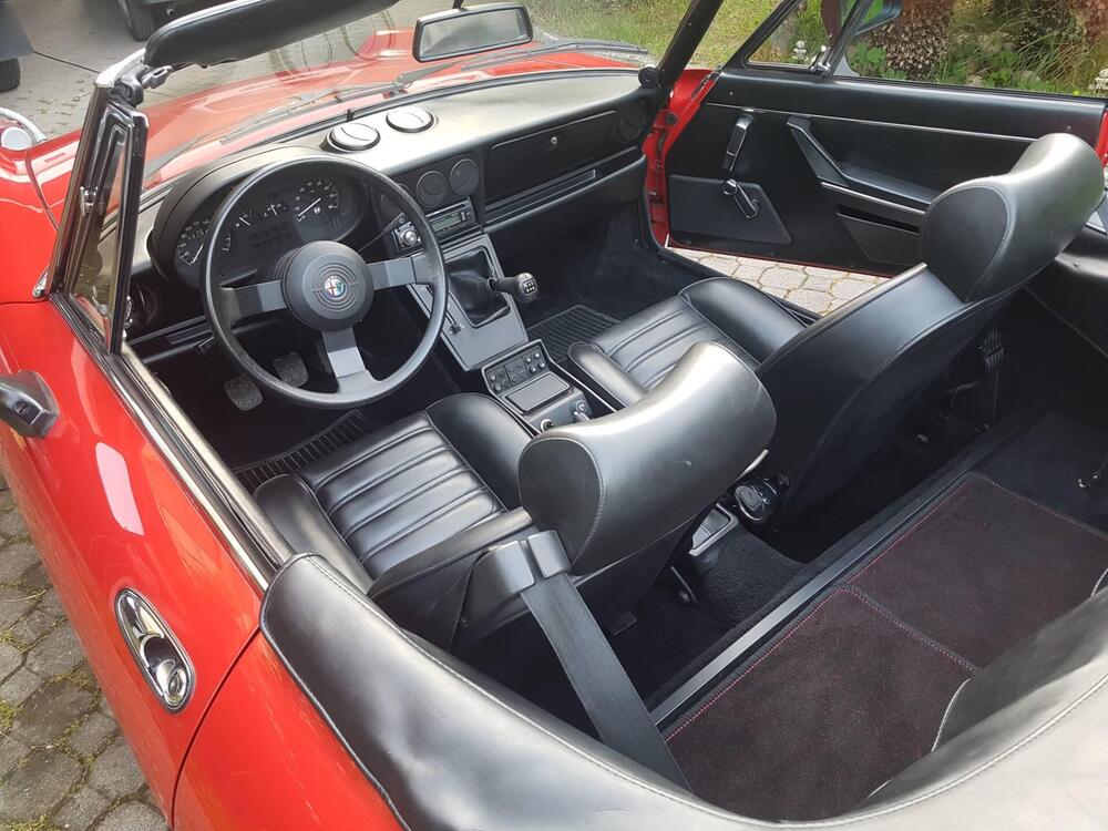 Alfa Romeo Spider 1600  d'epoca a Roma (8)