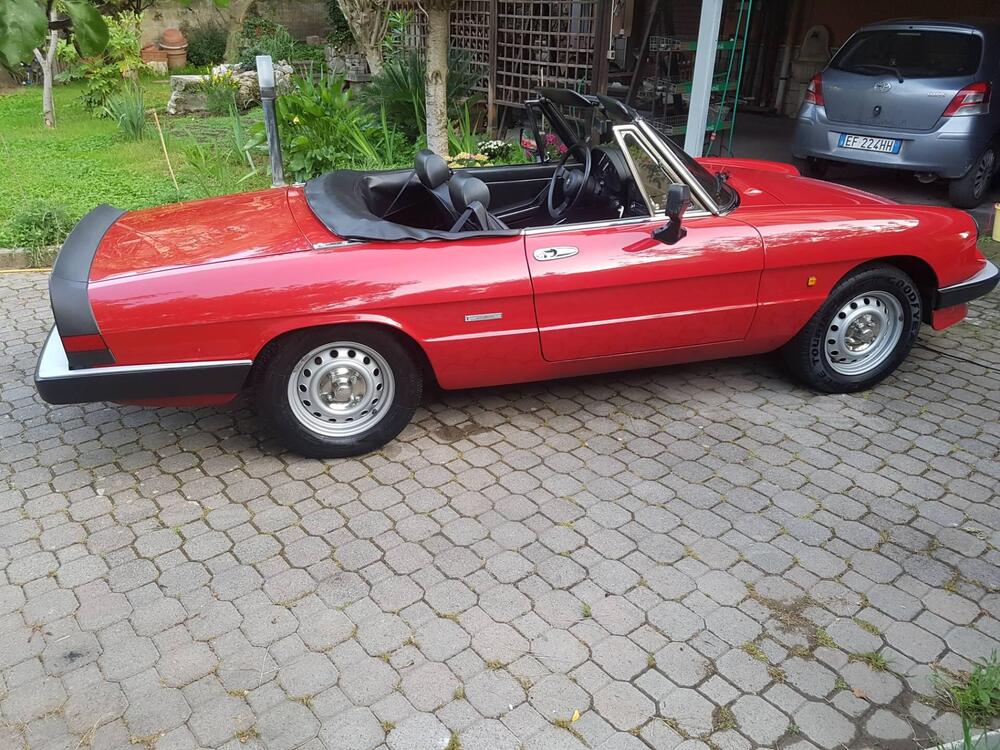 Alfa Romeo Spider 1600  d'epoca a Roma (10)