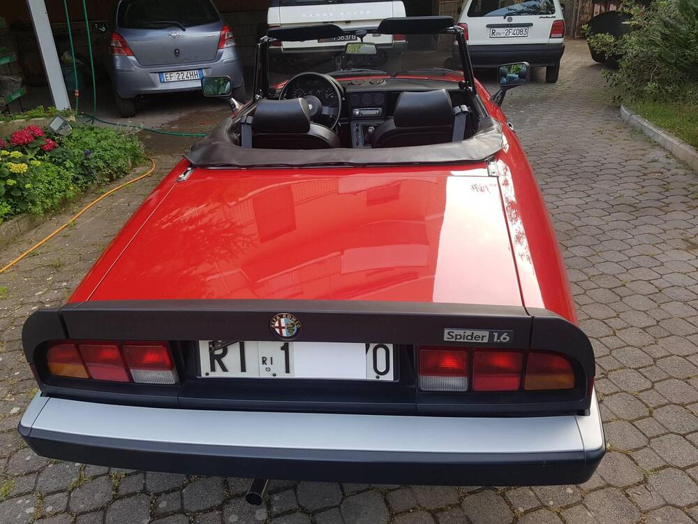 Alfa Romeo Spider 1600  d'epoca a Roma (11)