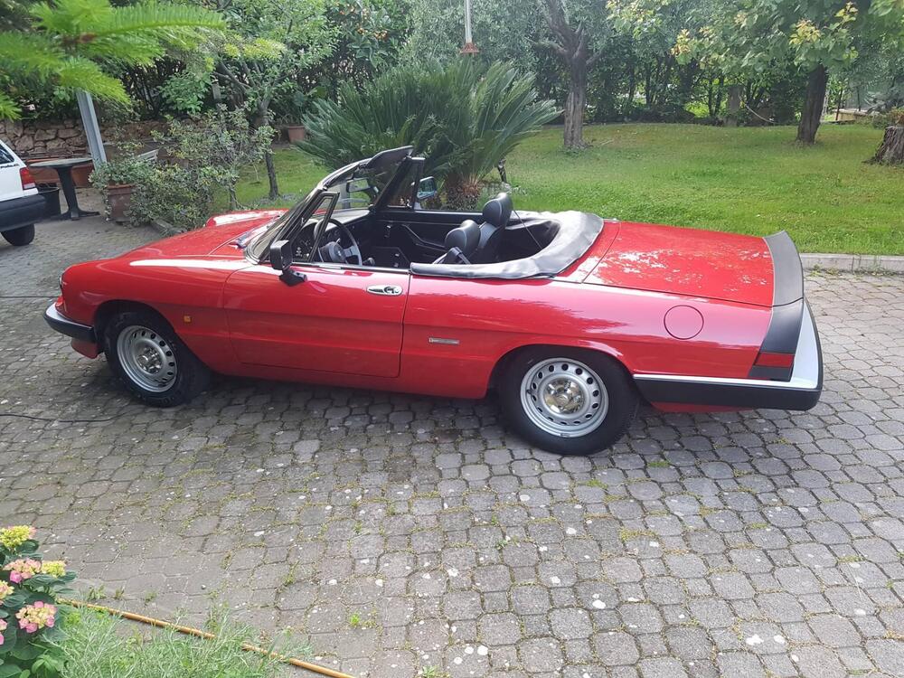 Alfa Romeo Spider 1600  d'epoca a Roma (12)