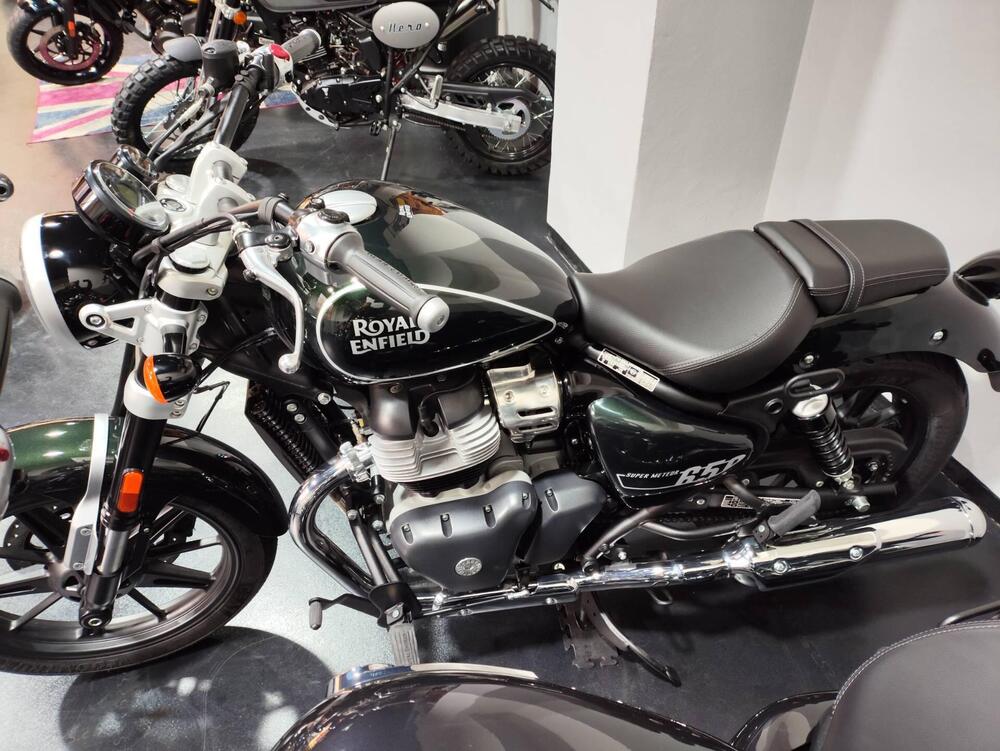 Royal Enfield Super Meteor 650 (2023 - 26)