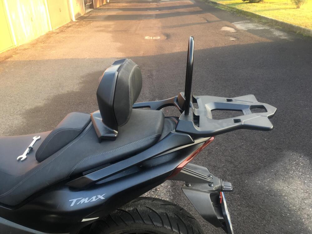 Yamaha T-Max 560 (2022 - 24) (8)