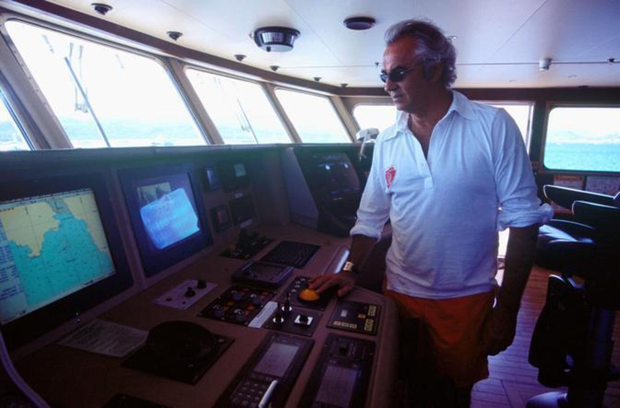 Flavio Briatore a bordo dello yacht Force Blue