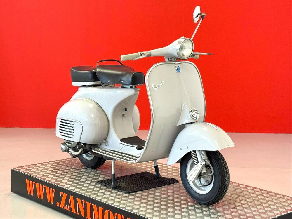 Piaggio VESPA 125 VNB5T (2)