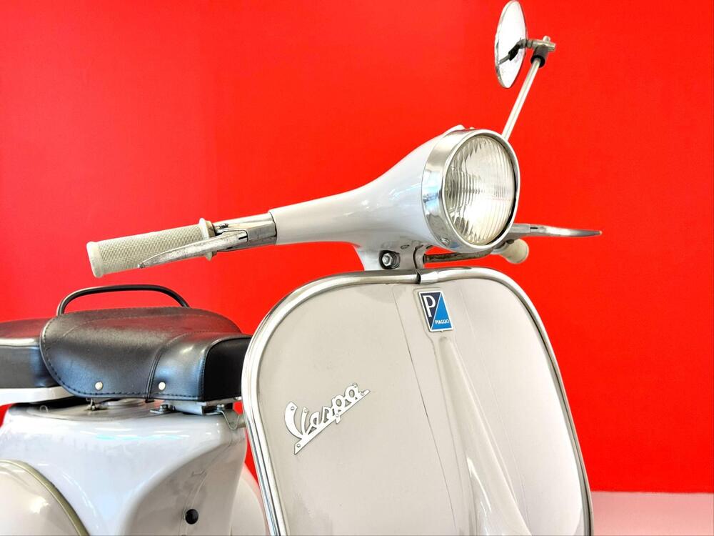 Piaggio VESPA 125 VNB5T (9)