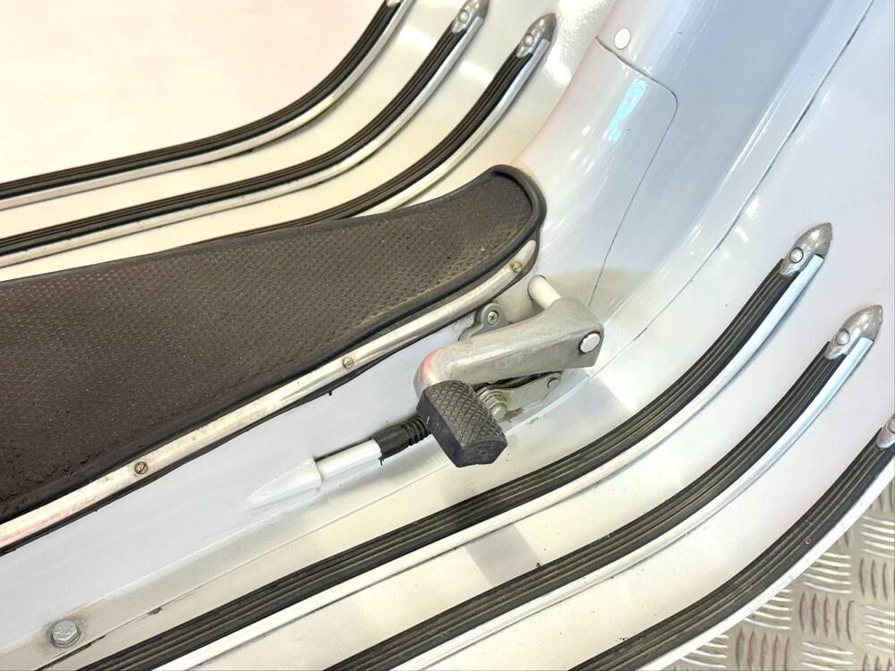 Piaggio VESPA 125 VNB5T (13)