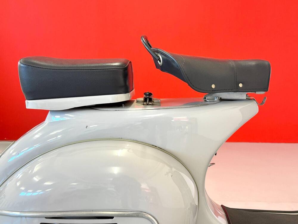 Piaggio VESPA 125 VNB5T (14)