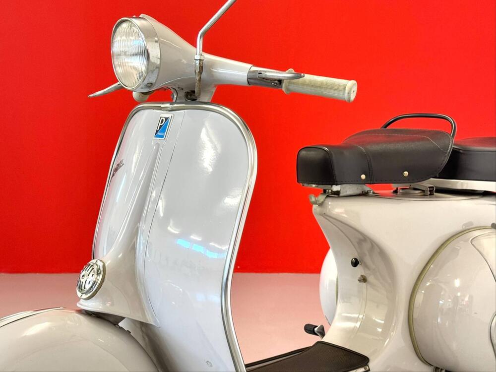 Piaggio VESPA 125 VNB5T (18)