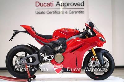 Ducati Panigale V4 S (2025) nuova