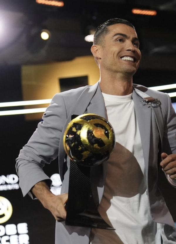 Le bombe di Cristiano Ronaldo, dalla crisi dello United a Vinicius Pallone d&rsquo;Oro: &ldquo;Campionato saudita migliore della Ligue 1&rdquo;. E intanto, a quasi 40 anni&hellip;