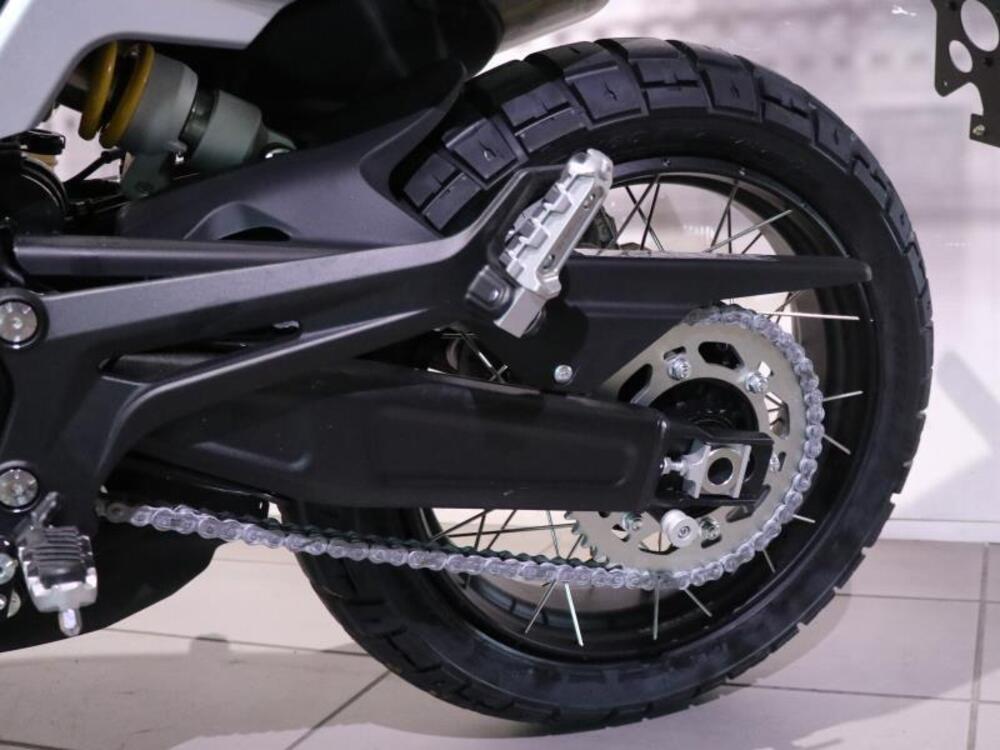 Benelli Leoncino 800 (2022 - 26) (5)