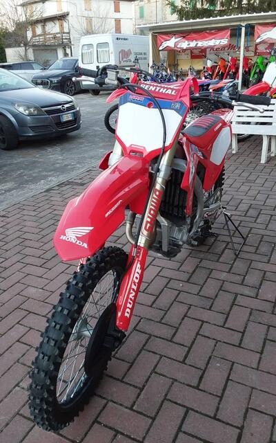 Honda CRF 250 R (2022) usata