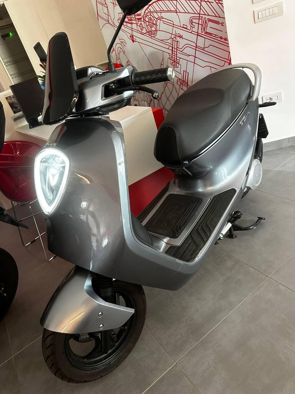 Yadea C1S (2020 - 25) (3)